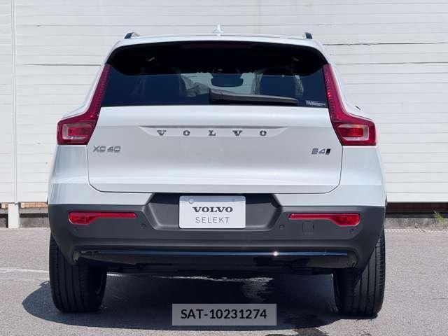 Volvo XC40 2024-12 3390572-4