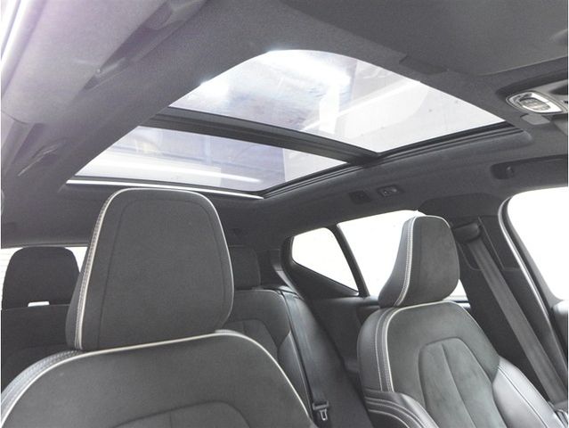 Volvo XC40 2021-05 3687039-19