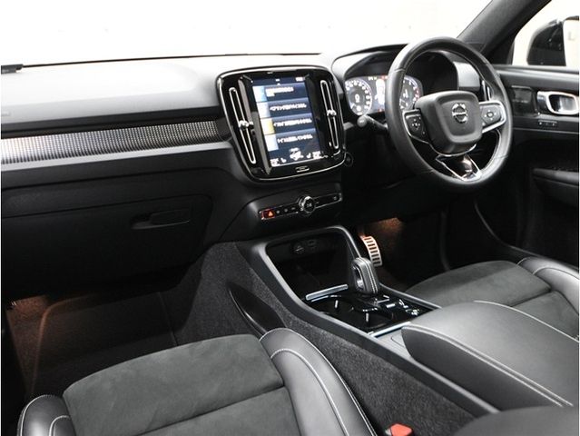 Volvo XC40 2021-05 3687039-20