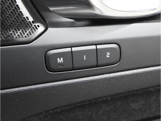 Volvo XC40 2021-05 3687039-23
