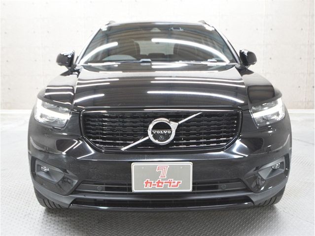 Volvo XC40 2021-05 3687039-5