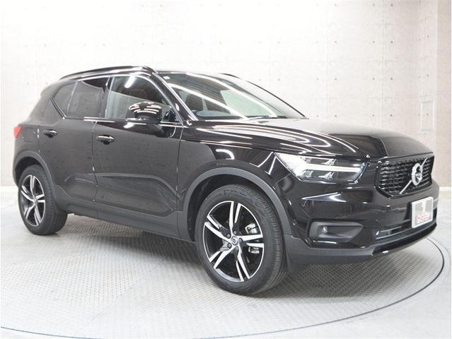 Volvo XC40 2021-05 3687039-6