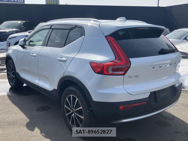 Volvo XC40 2024-08 3687030-2
