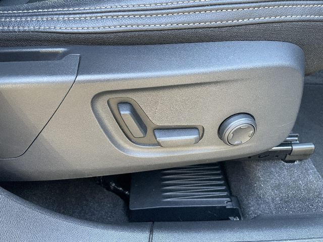 Volvo XC40 2019-12 3687076-14