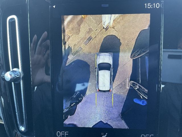 Volvo XC40 2019-12 3687076-7