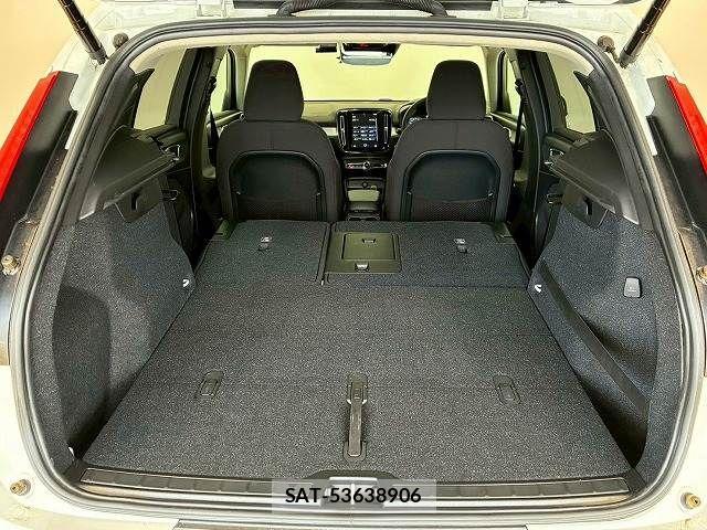 Volvo XC40 2021-01 3911050-10