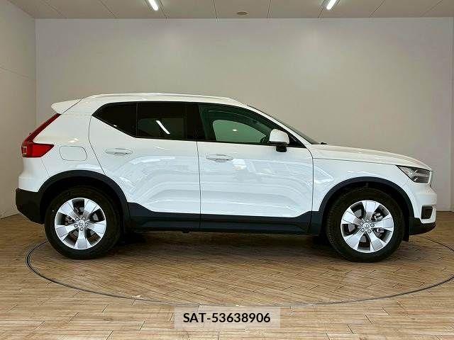 Volvo XC40 2021-01 3911050-13