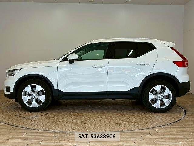 Volvo XC40 2021-01 3911050-14