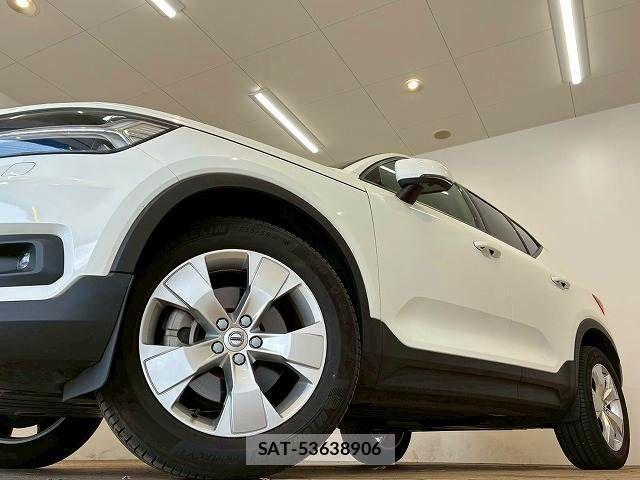 Volvo XC40 2021-01 3911050-17