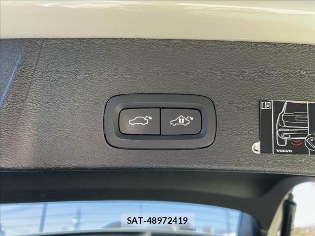 Volvo XC40 2022-06 4051317-11