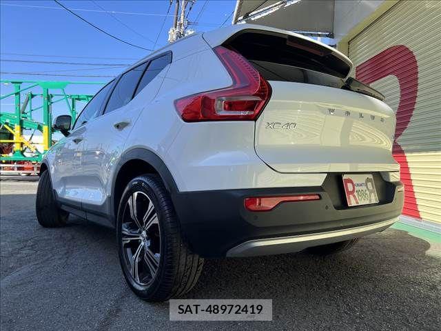 Volvo XC40 2022-06 4051317-4