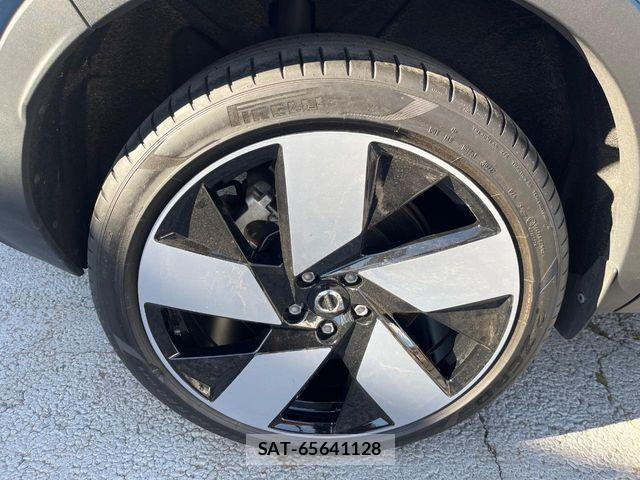 Volvo XC40 2023-06 4244084-15