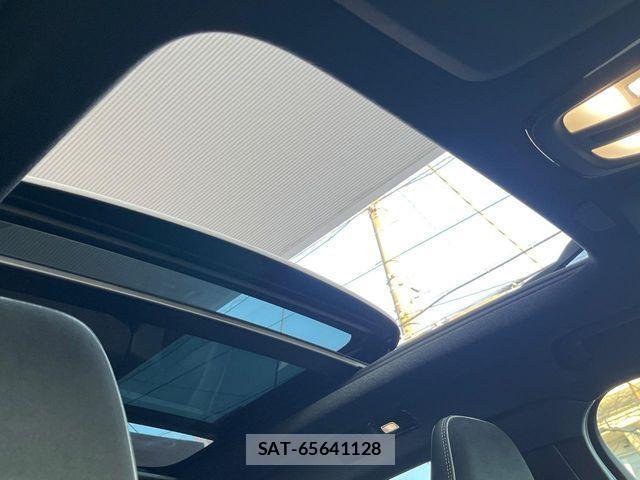 Volvo XC40 2023-06 4244084-4