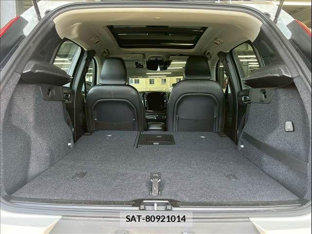 Volvo XC40 2020-02 4424871-17
