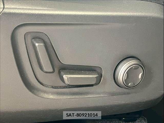 Volvo XC40 2020-02 4424871-8
