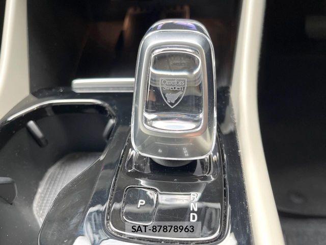 Volvo XC40 2021-07 4604128-12