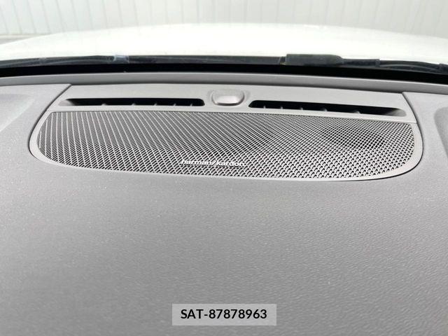 Volvo XC40 2021-07 4604128-4