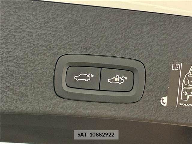 Volvo XC40 2019-03 4759229-4