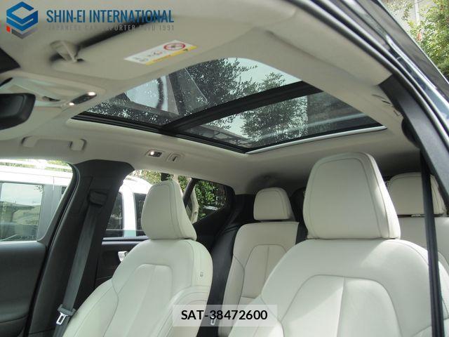 Volvo XC40 2021-05 4759227-9