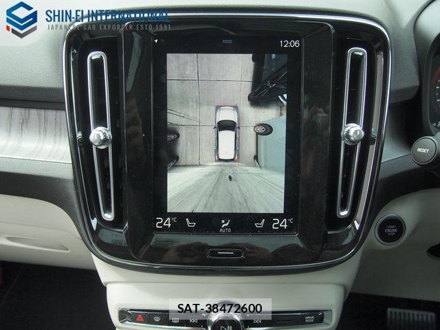 Volvo XC40 2021-05 4759227-14