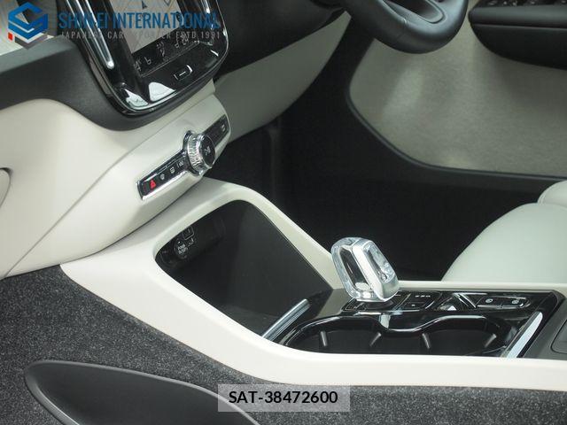 Volvo XC40 2021-05 4759227-15