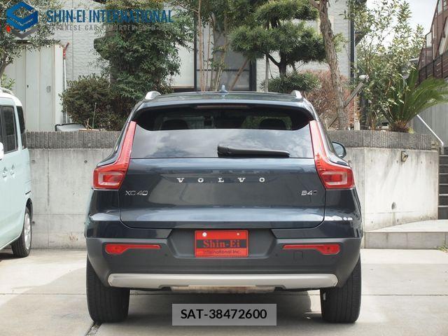 Volvo XC40 2021-05 4759227-24