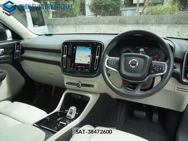 Volvo XC40 2021-05 4759227-2