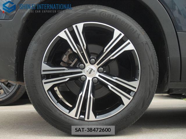 Volvo XC40 2021-05 4759227-3