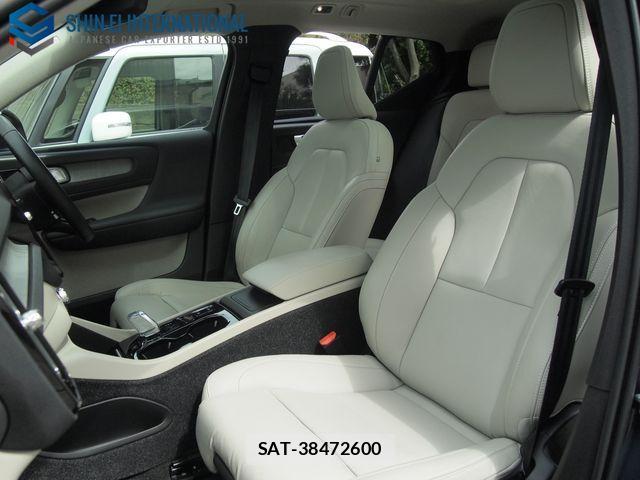 Volvo XC40 2021-05 4759227-6