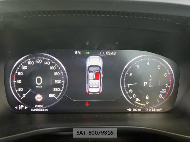 Volvo XC40 2021-11 4993414-18