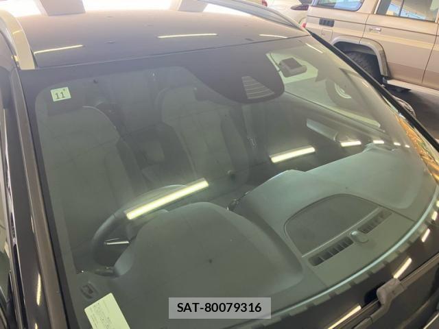 Volvo XC40 2021-11 4993414-4