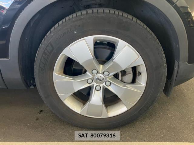 Volvo XC40 2021-11 4993414-6