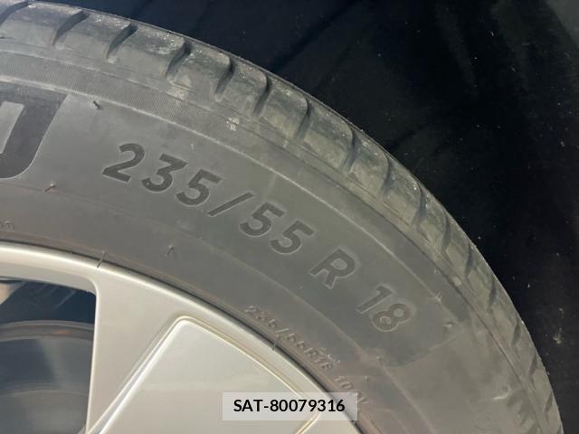 Volvo XC40 2021-11 4993414-8