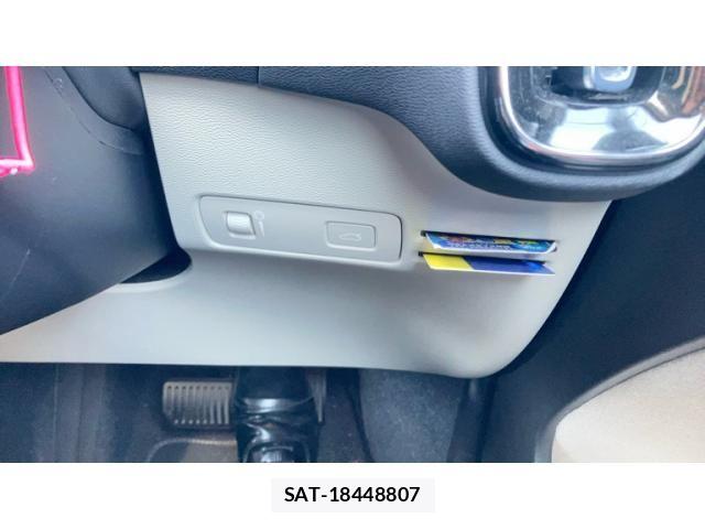 Volvo XC40 2021-10 4993394-19