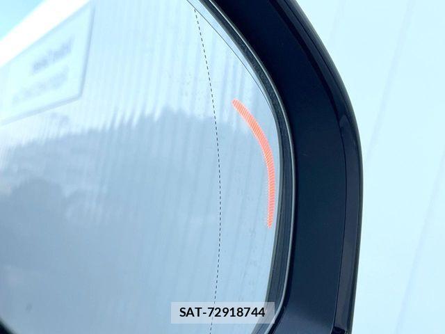 Volvo XC40 2018-04 5882206-9