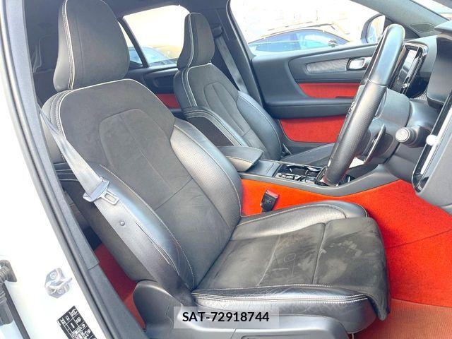 Volvo XC40 2018-04 5882206-11