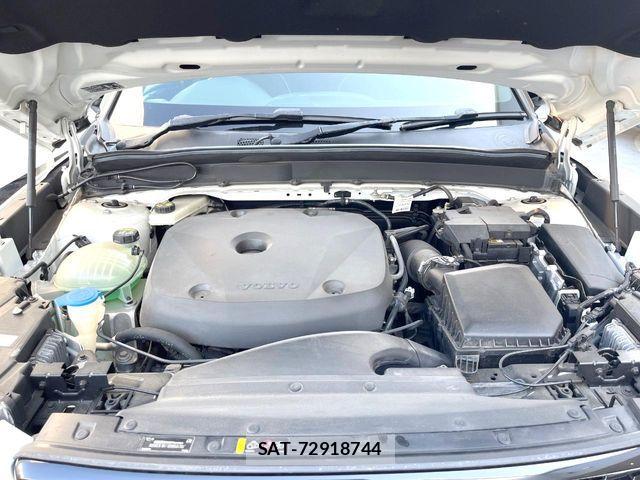 Volvo XC40 2018-04 5882206-19