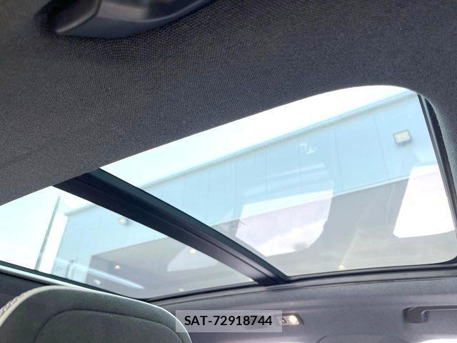 Volvo XC40 2018-04 5882206-4