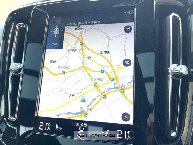 Volvo XC40 2018-04 5882206-6