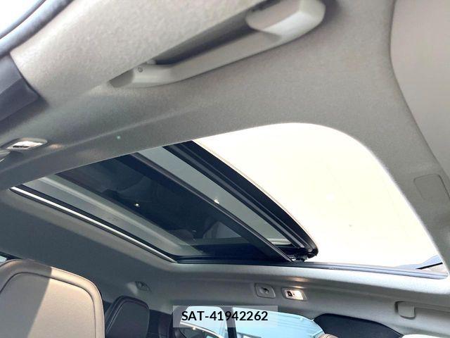 Volvo XC40 2018-12 5882219-4