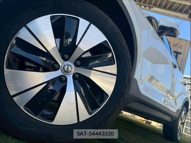 Volvo XC40 2024-10 5882204-18