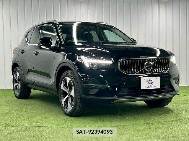 Volvo XC40 2025-03 5882197-15