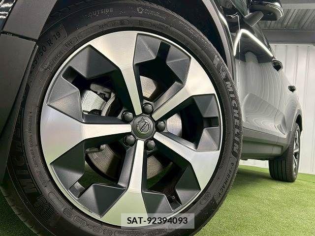 Volvo XC40 2025-03 5882197-18