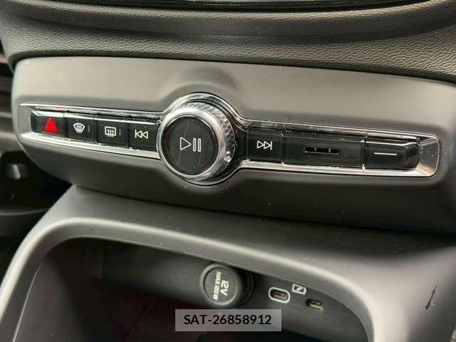 Volvo XC40 2025-03 6022538-18
