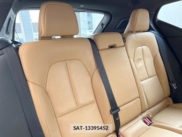 Volvo XC40 2019-02 6220958-14