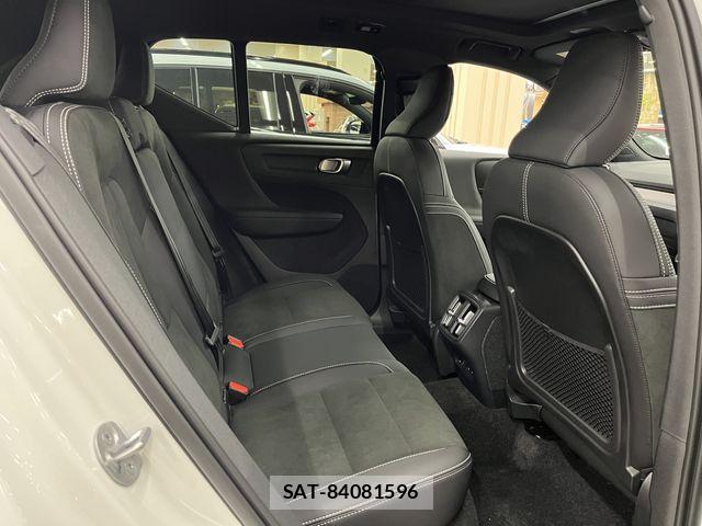 Volvo XC40 2025-06 6273245-4