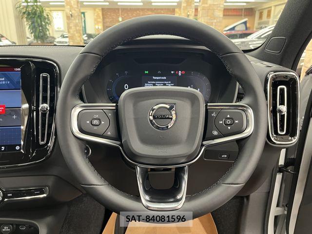 Volvo XC40 2025-06 6273245-6