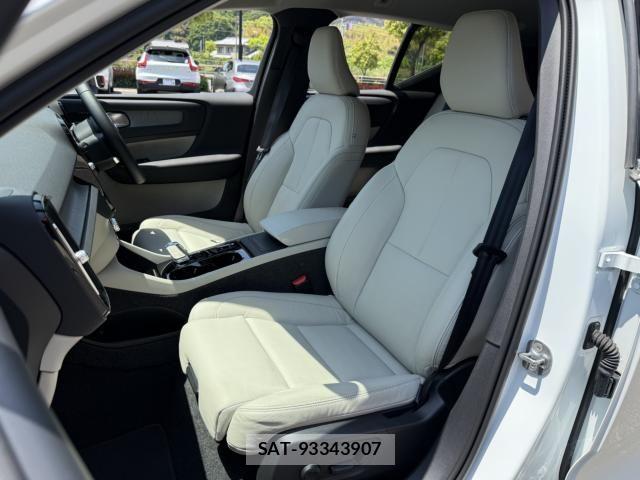 Volvo XC40 2024-04 6504580-24