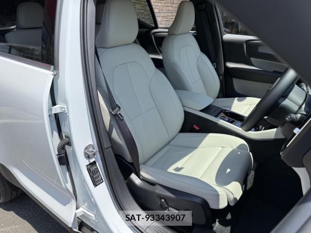 Volvo XC40 2024-04 6504580-3