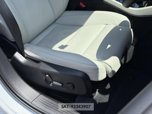 Volvo XC40 2024-04 6504580-6